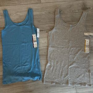 Time and TRU fitted sleeveless tank S and L NWT